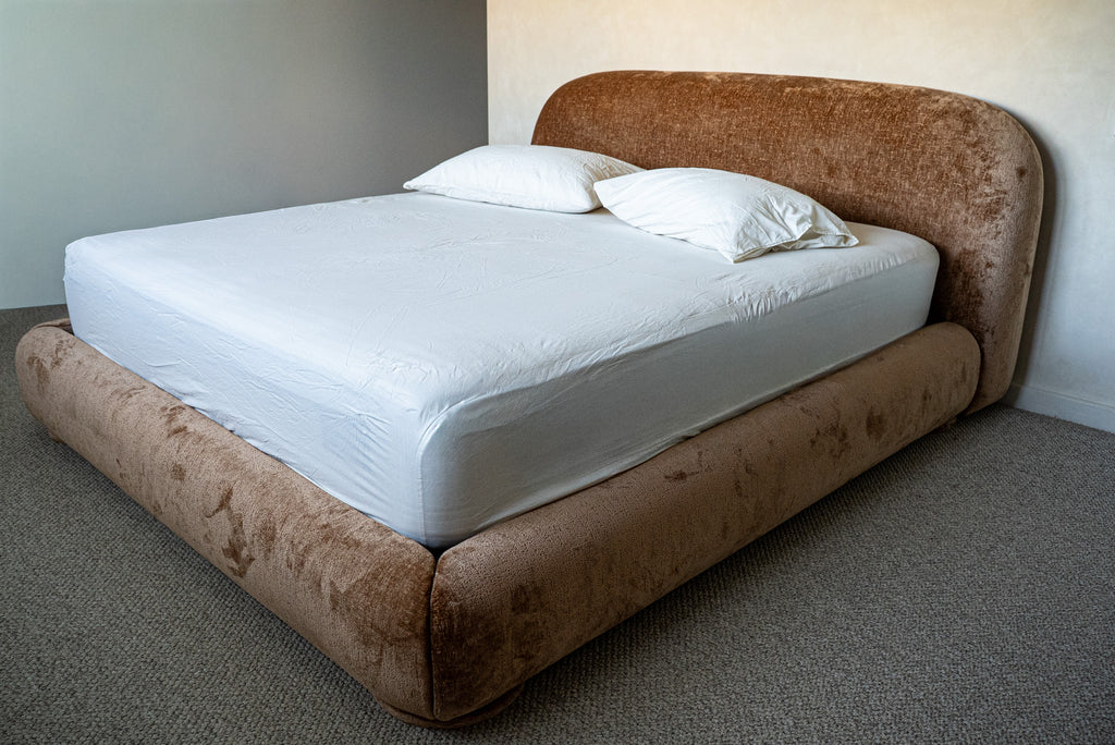 THE COVE BED