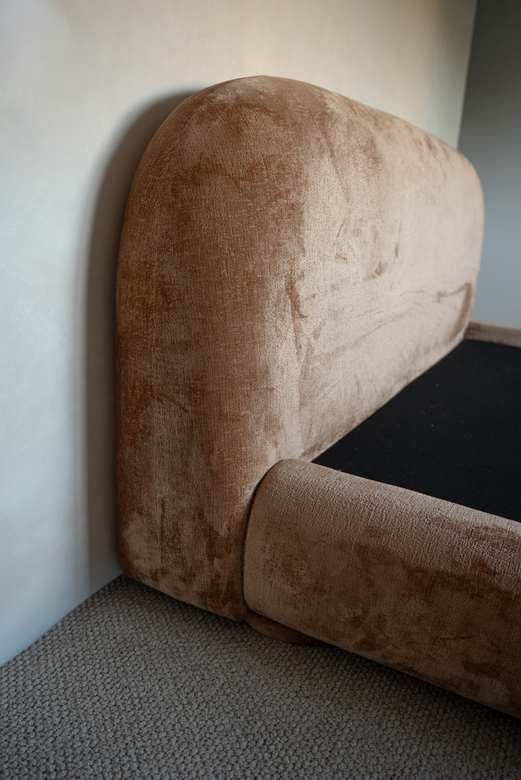 THE COVE BED