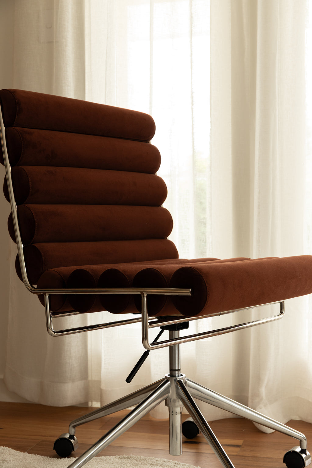BOLSTER CHAIR