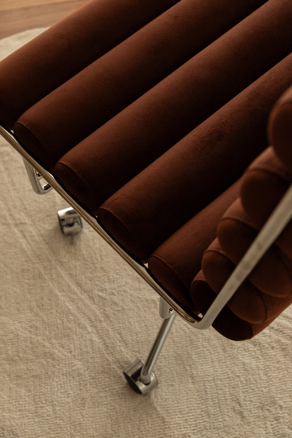 BOLSTER CHAIR